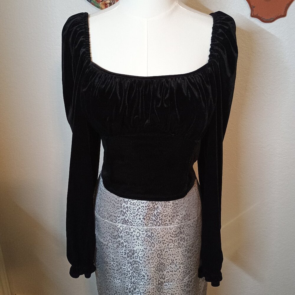 Chelsea & Violet Black Velvet Long Sleeve Top Large